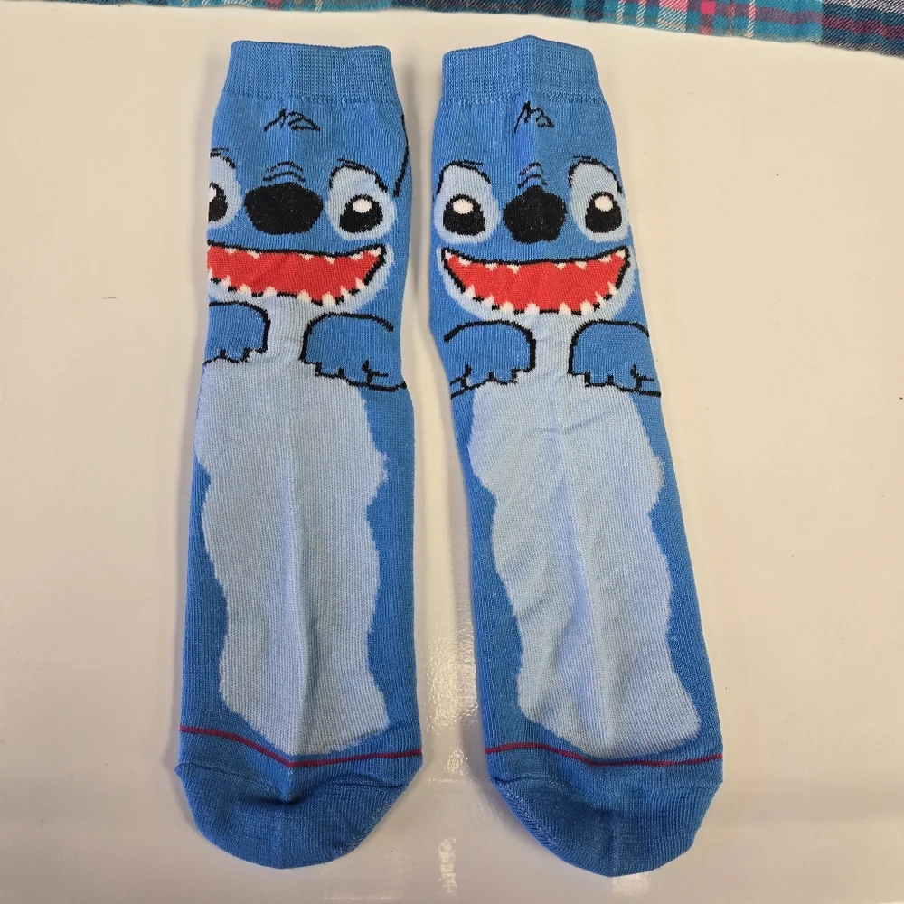 🍒🍒 Stitch Crew Socks